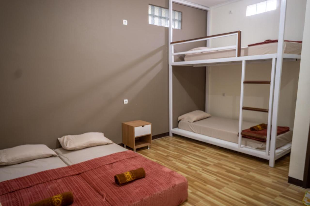 Hotel Zenrra House Bandung Zewnętrze zdjęcie